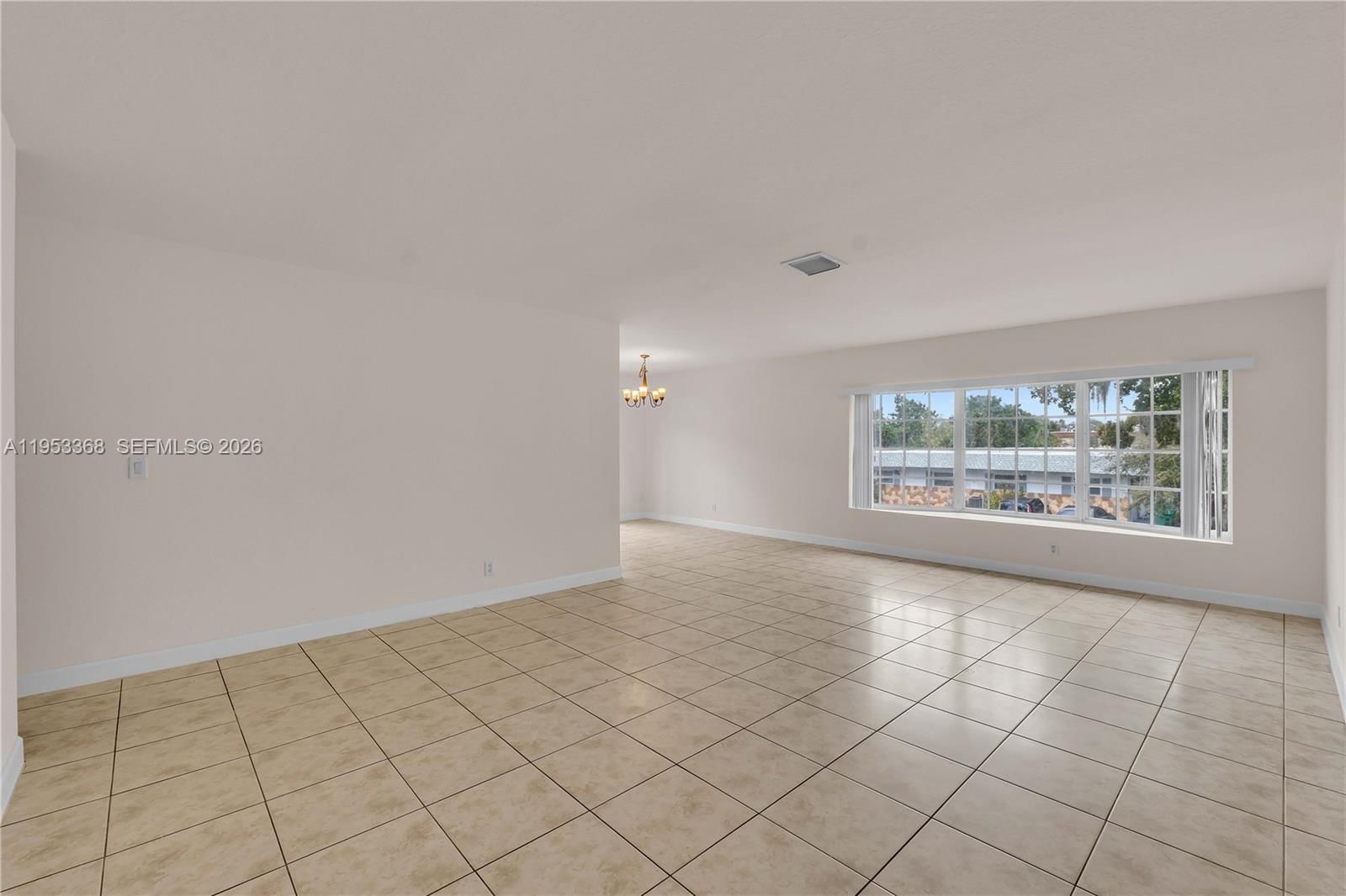 Real estate property located at 5216 18th Ct #4J, Broward, Windermere Condo Number T, Lauderhill, FL