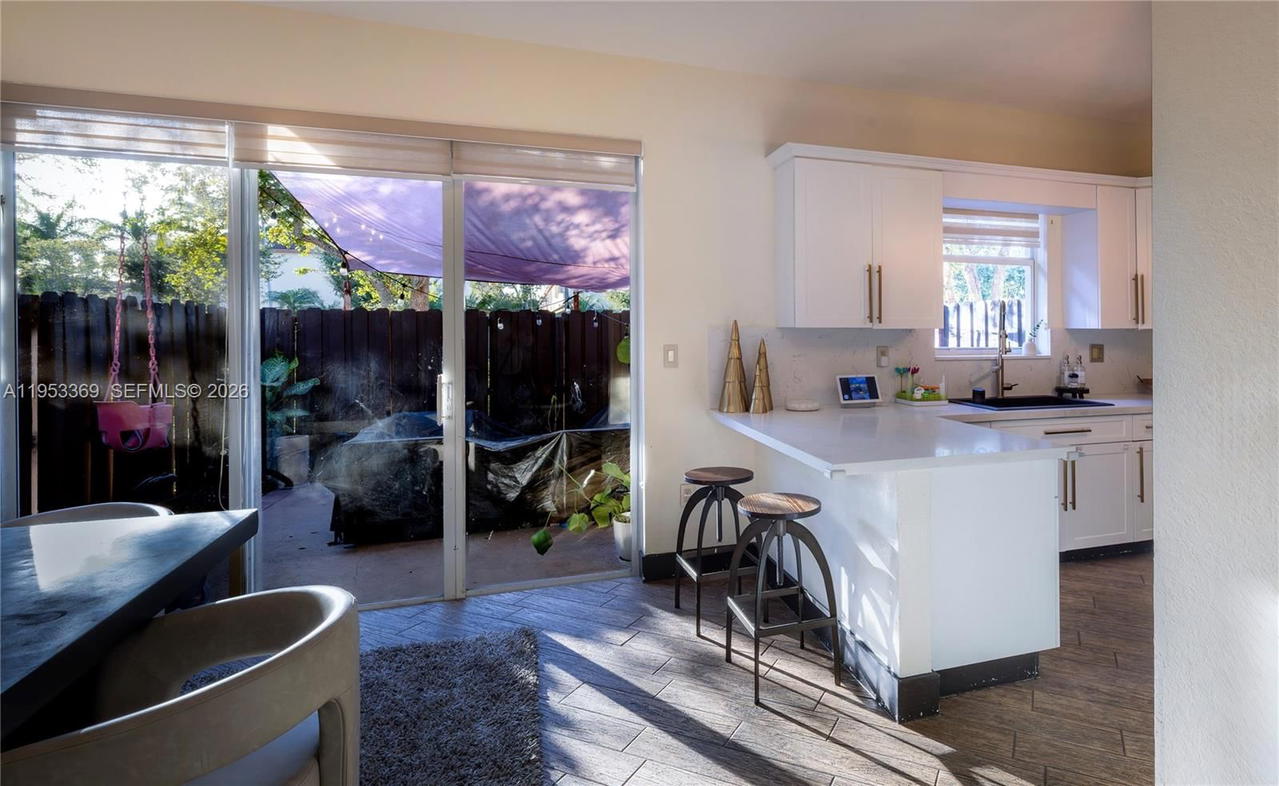 Real estate property located at 13276 128th Psge, Miami-dade, Courts At Tuscany, Miami, FL
