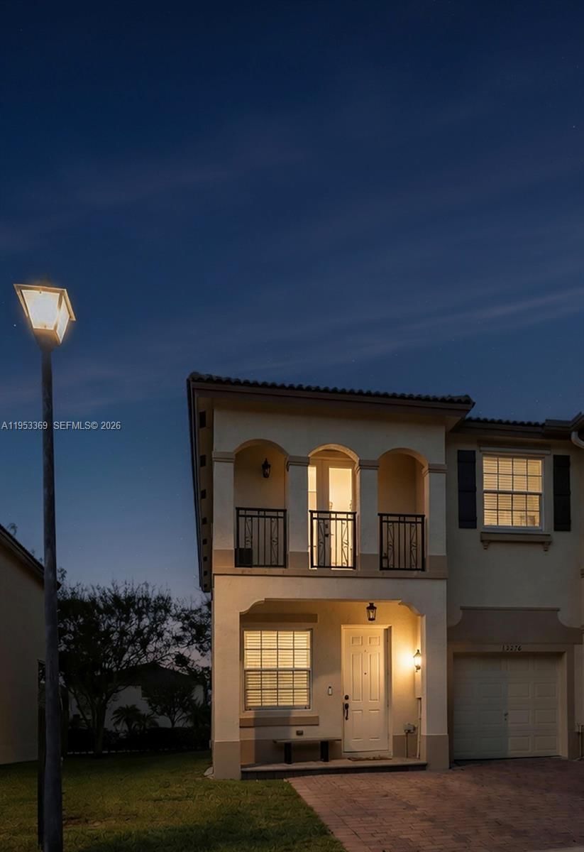 Real estate property located at 13276 128th Psge, Miami-dade, Courts At Tuscany, Miami, FL