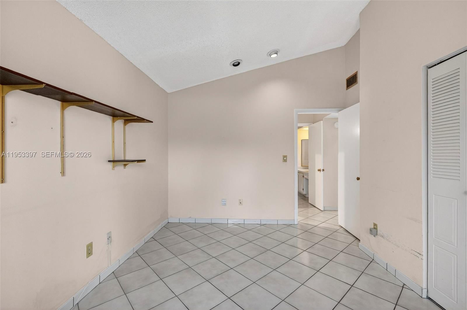 Real estate property located at 1748 72nd Ave #84, Broward, Omega Villas 3 Condo, Plantation, FL