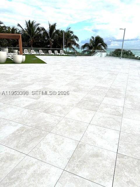 Real estate property located at 7135 Collins Ave #722, Miami-dade, Burleigh House Condo, Miami Beach, FL