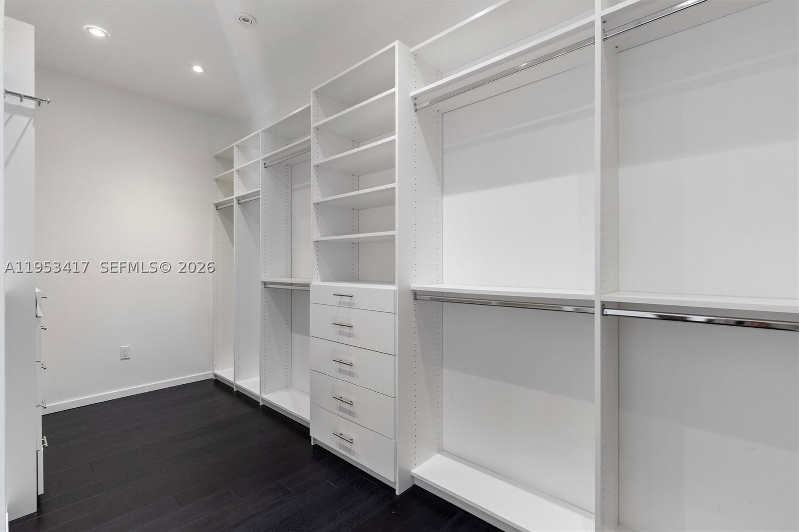 Real estate property located at 6900 Barquera St, Miami-dade, Coral Gables Riviera Sec, Coral Gables, FL