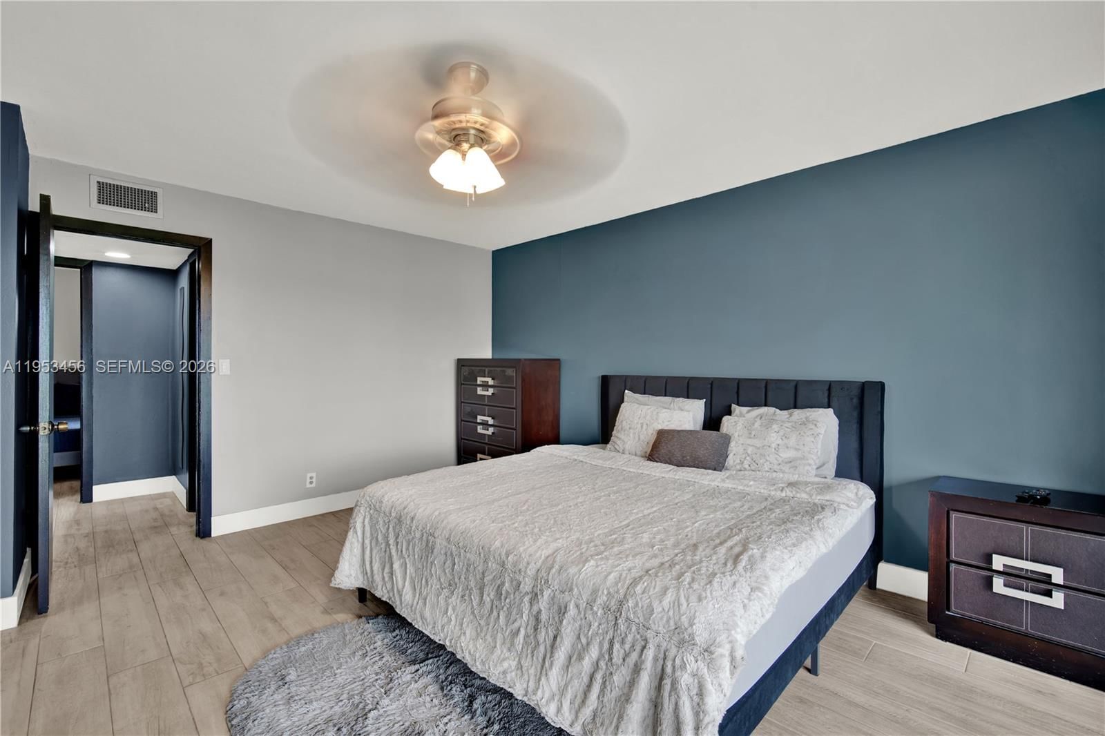 Real estate property located at 950 Hillcrest Dr #414, Broward, Hillcrest Country Club No, Hollywood, FL
