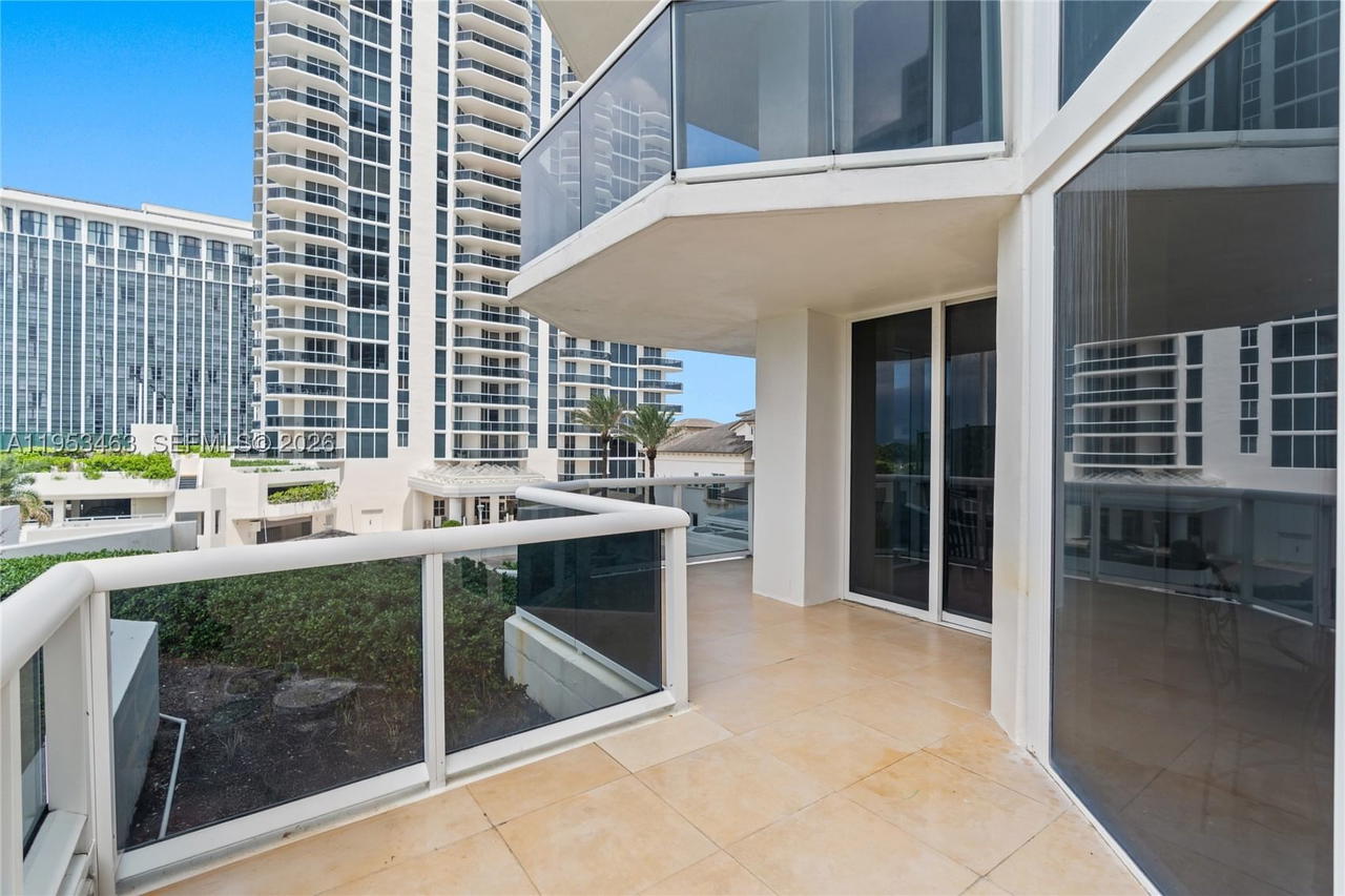Real estate property located at 4775 Collins Ave #507, Miami-dade, Green Diamond Condo, Miami Beach, FL