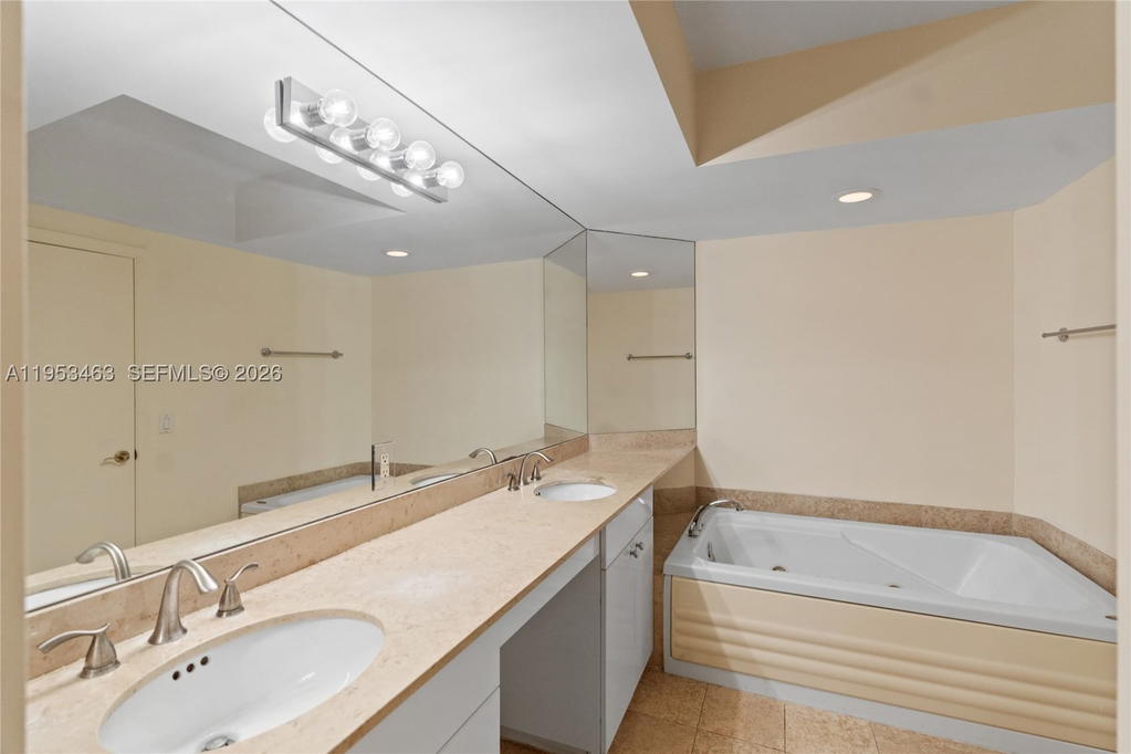 Real estate property located at 4775 Collins Ave #507, Miami-dade, Green Diamond Condo, Miami Beach, FL