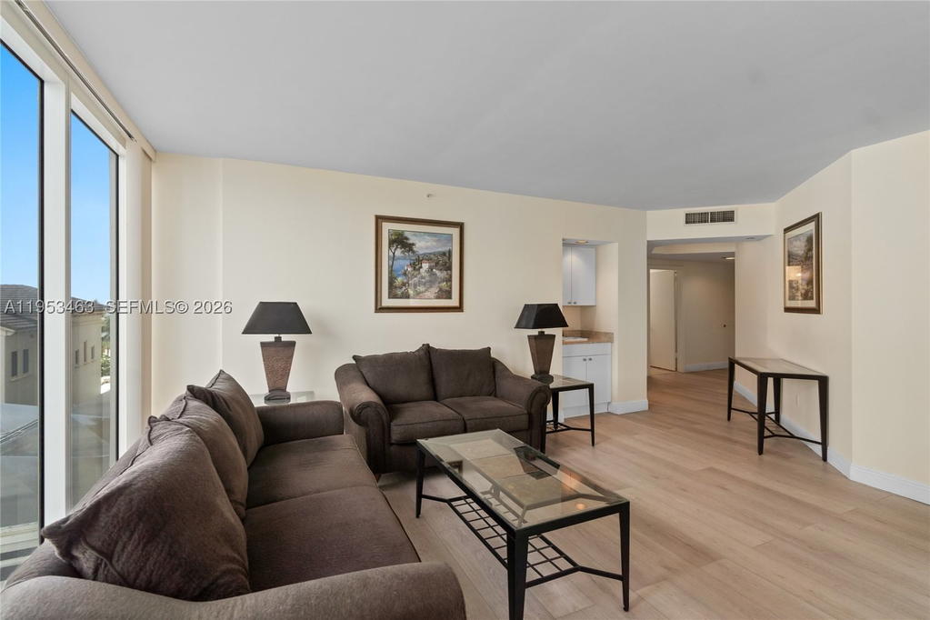 Real estate property located at 4775 Collins Ave #507, Miami-dade, Green Diamond Condo, Miami Beach, FL