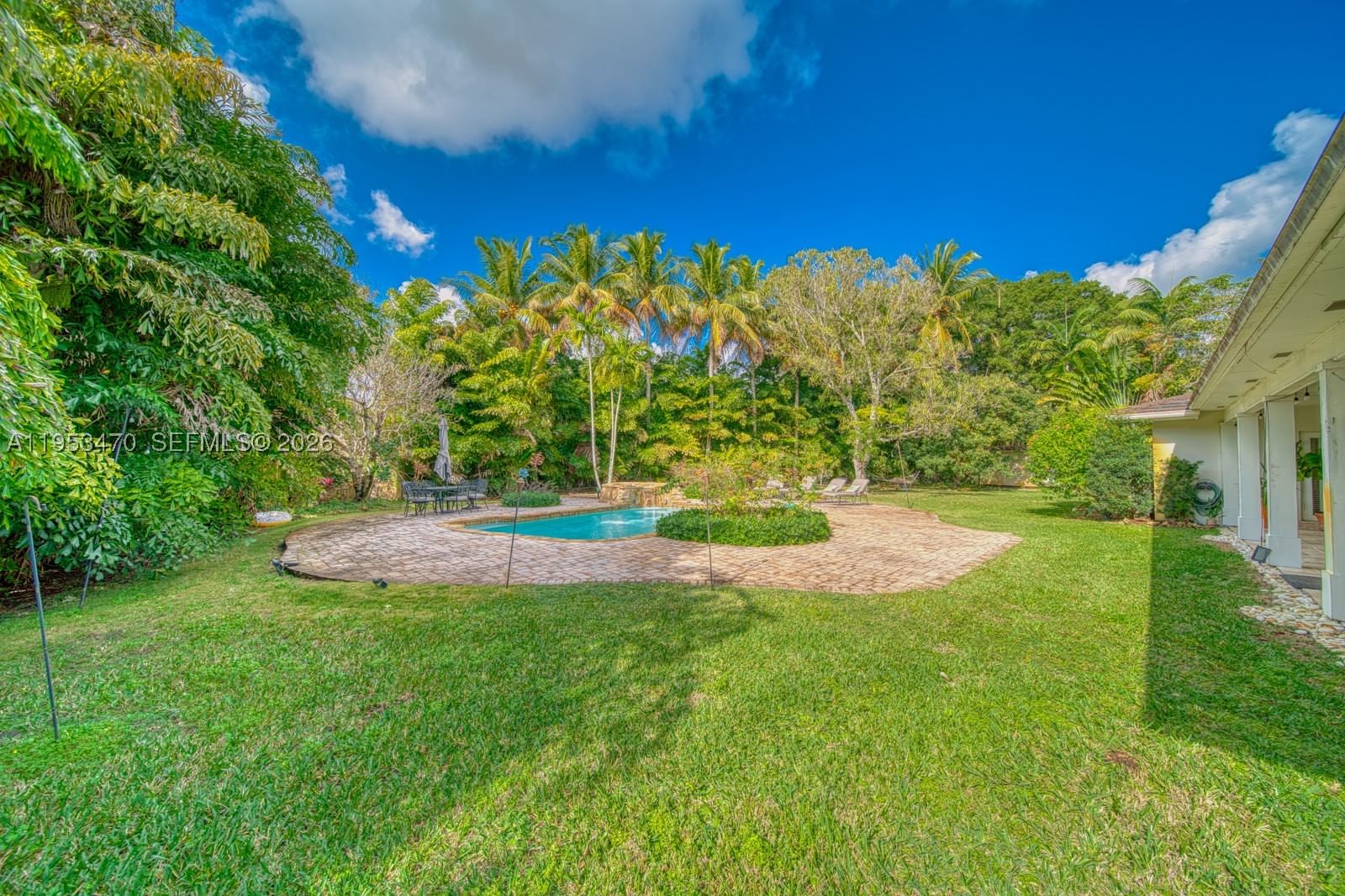 Real estate property located at 9750 96 Ct, Miami-dade, Granada Gardens, Miami, FL