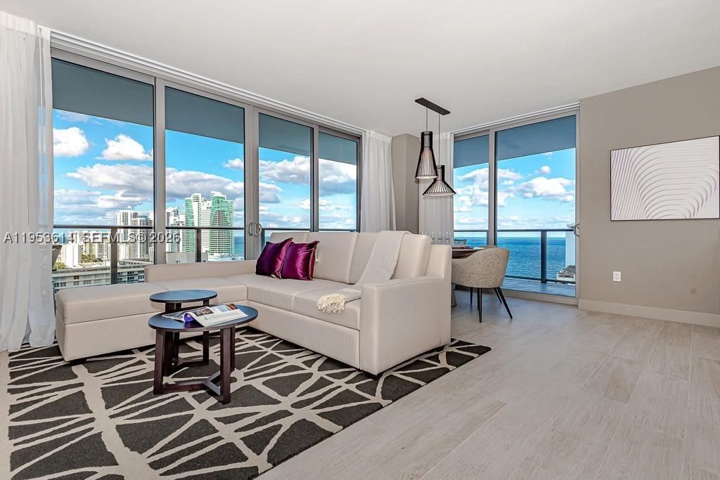 Real estate property located at 4010 Ocean Dr R2701, Broward, 4010 South Ocean Condo Ho, Hollywood, FL