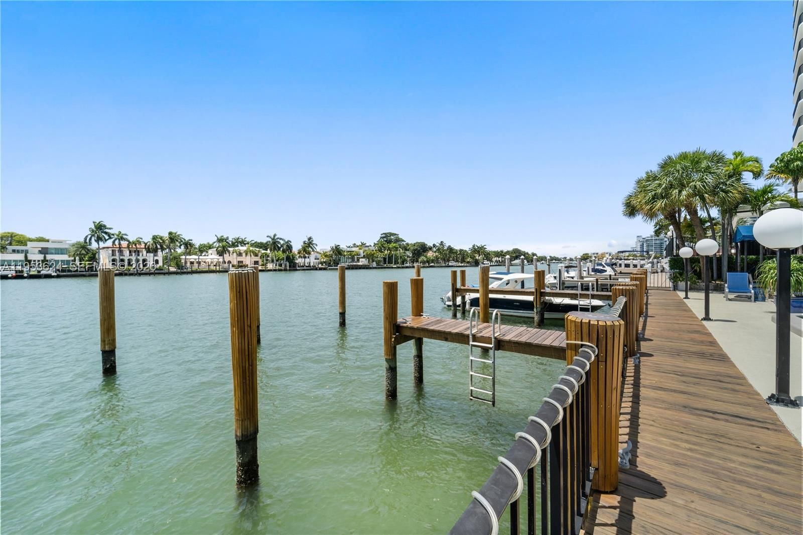 Real estate property located at 5640 Collins Ave #4D, Miami-dade, Ashley Apartments Condomi, Miami Beach, FL
