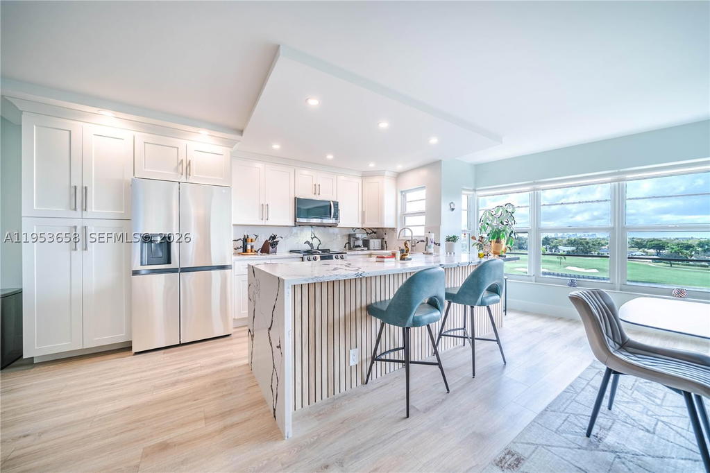 Real estate property located at 2500 48th Ln #607, Broward, Country Club Towers Condo, Fort Lauderdale, FL