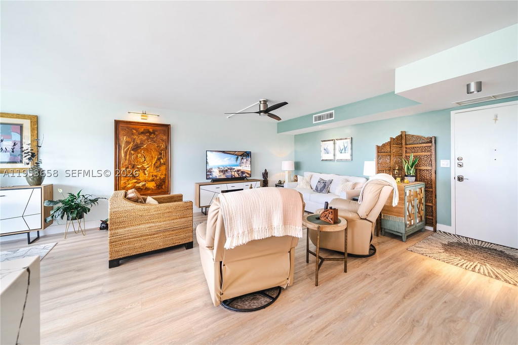 Real estate property located at 2500 48th Ln #607, Broward, Country Club Towers Condo, Fort Lauderdale, FL
