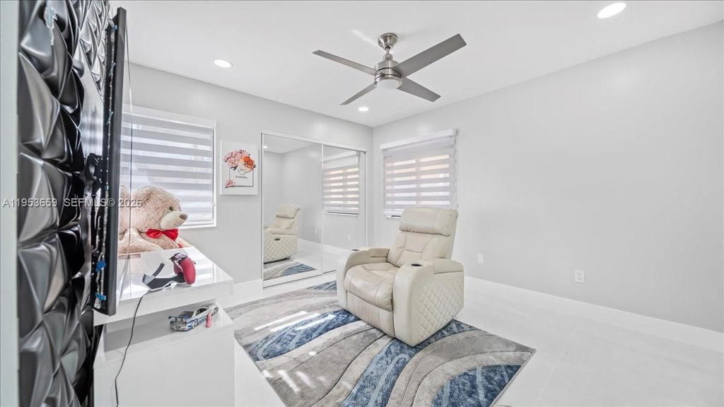 Real estate property located at 11611 9th Ct, Broward, Pembroke Lakes South, Pembroke Pines, FL