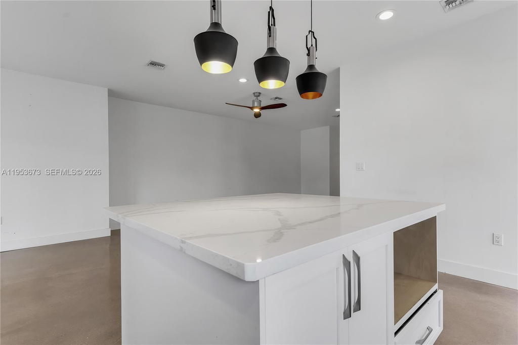 Real estate property located at 2247 2nd St, Miami-dade, Glenroyal Sub, Miami, FL