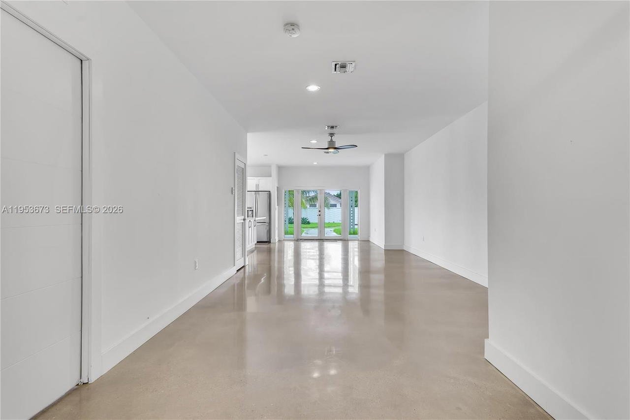 Real estate property located at 2247 2nd St, Miami-dade, Glenroyal Sub, Miami, FL