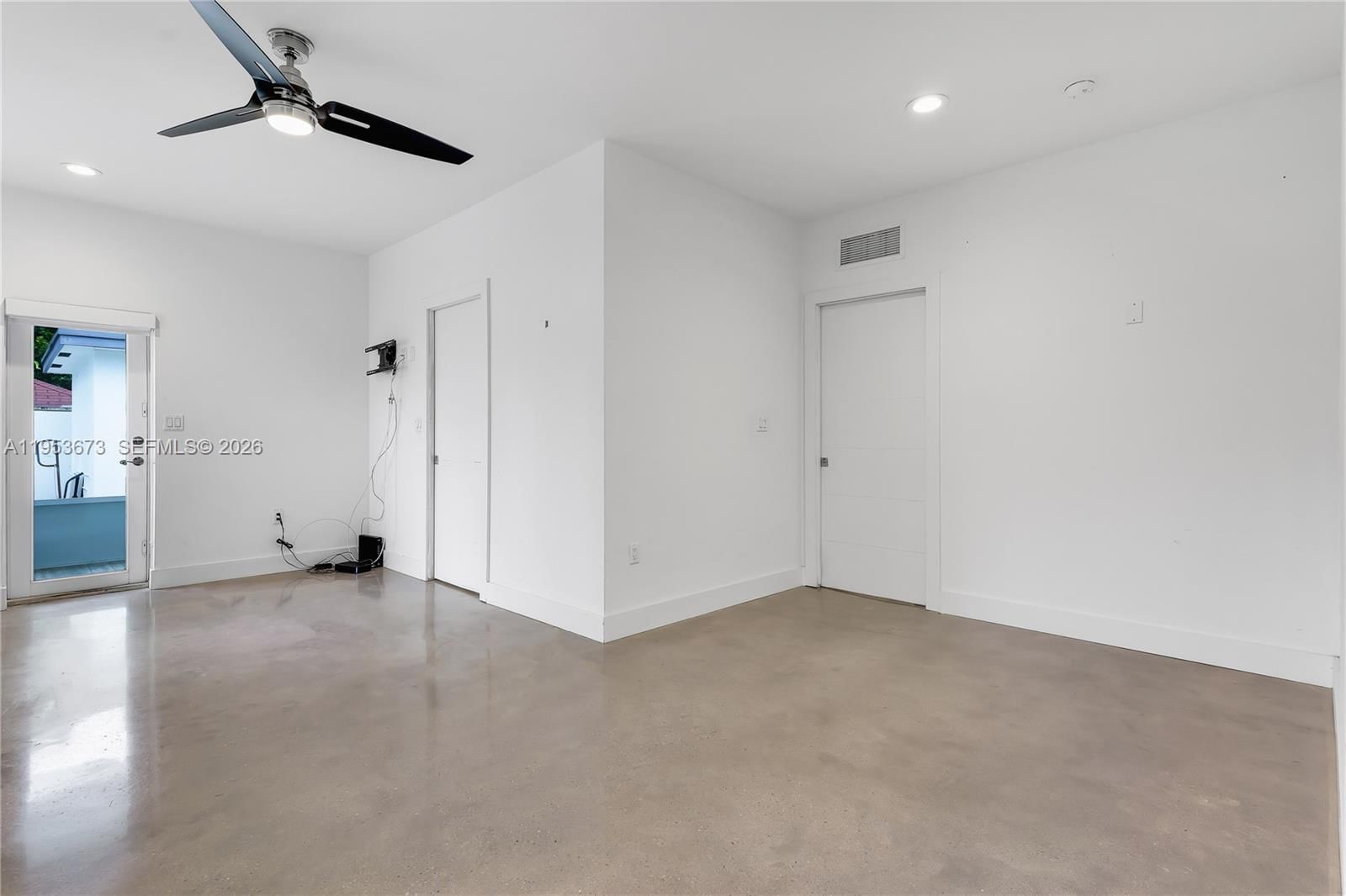 Real estate property located at 2247 2nd St, Miami-dade, Glenroyal Sub, Miami, FL