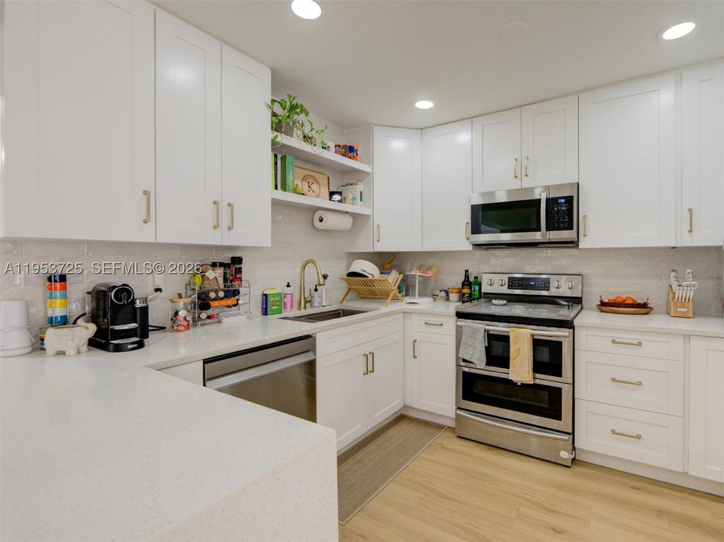 Real estate property located at 1765 145th St, Miami-dade, Arch Creek Estates, Miami, FL