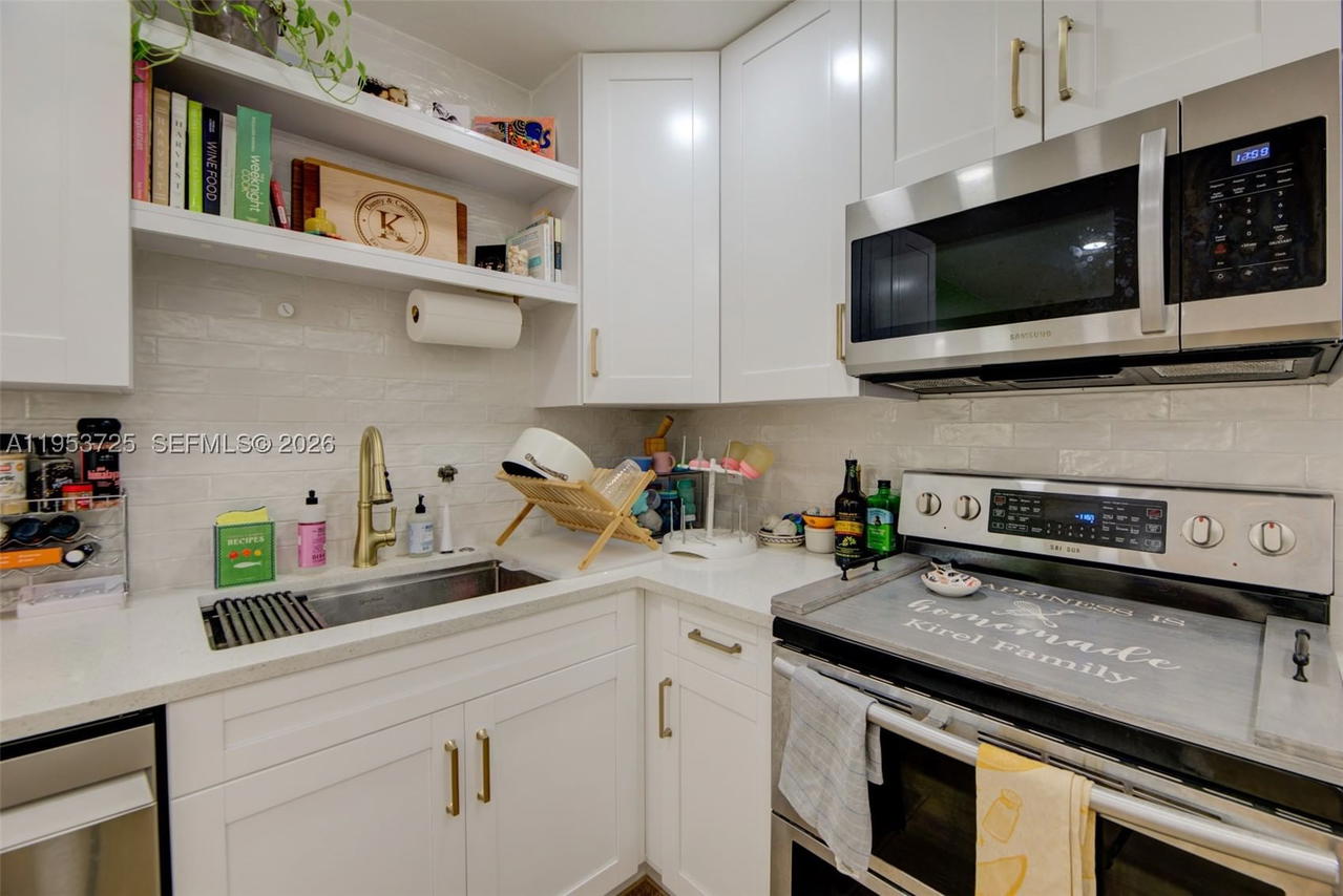 Real estate property located at 1765 145th St, Miami-dade, Arch Creek Estates, Miami, FL