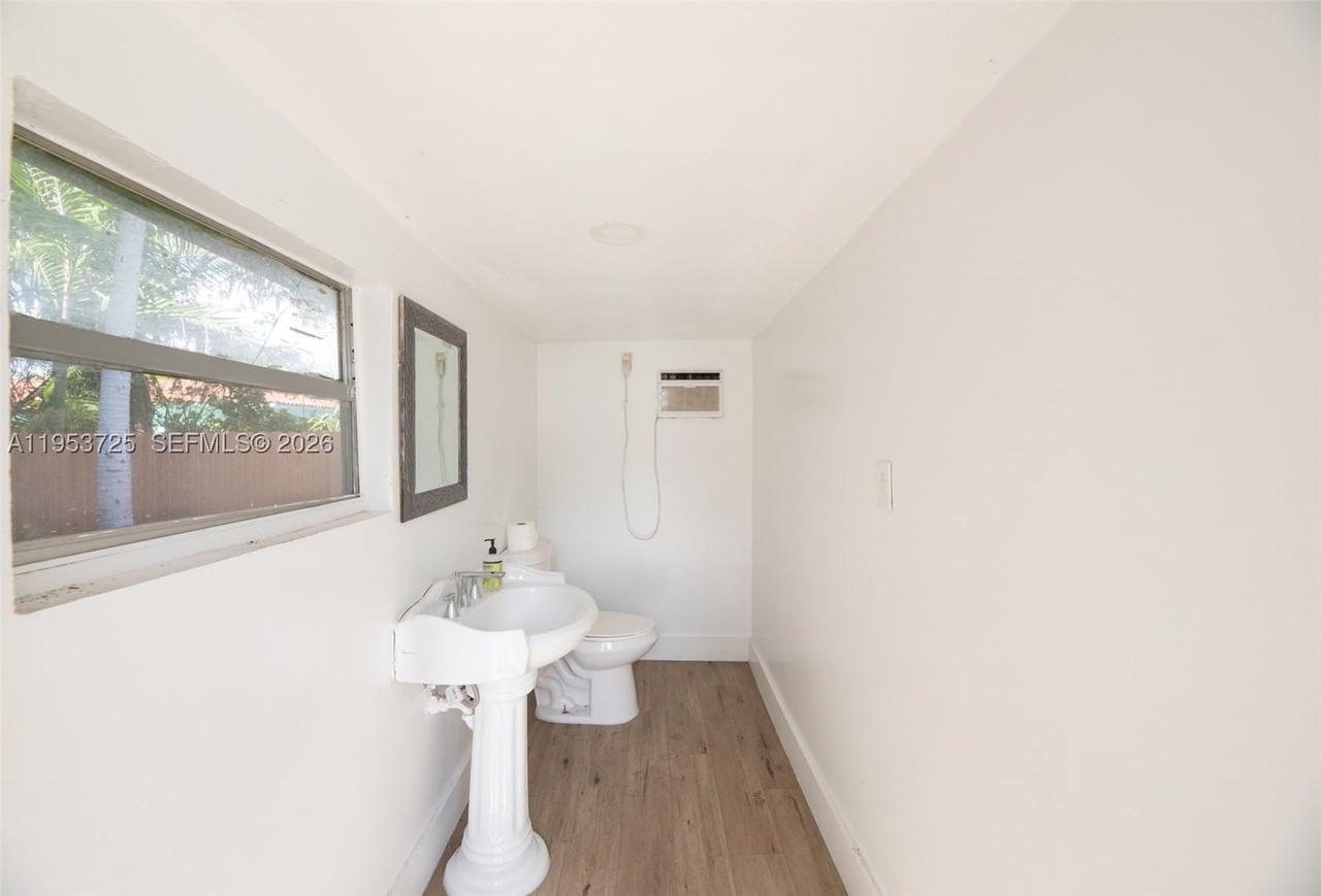 Real estate property located at 1765 145th St, Miami-dade, Arch Creek Estates, Miami, FL