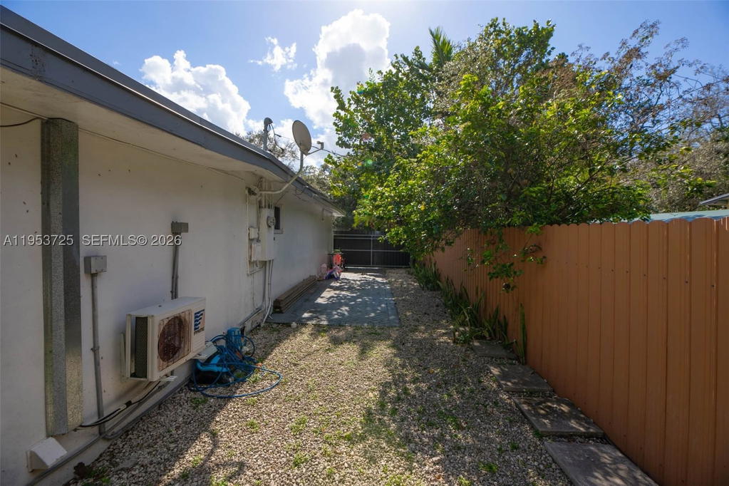 Real estate property located at 1765 145th St, Miami-dade, Arch Creek Estates, Miami, FL