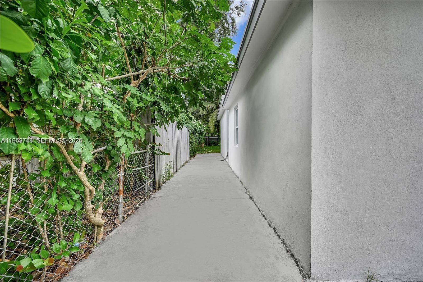 Real estate property located at 2270 153rd St, Miami-dade, Eleanor Park, Miami Gardens, FL