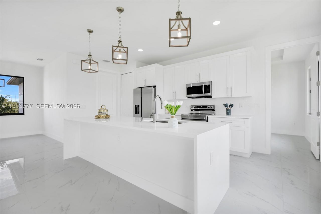 Real estate property located at 4115 20th ST SW, Lee, Lehigh Acres, Lehigh Acres, FL