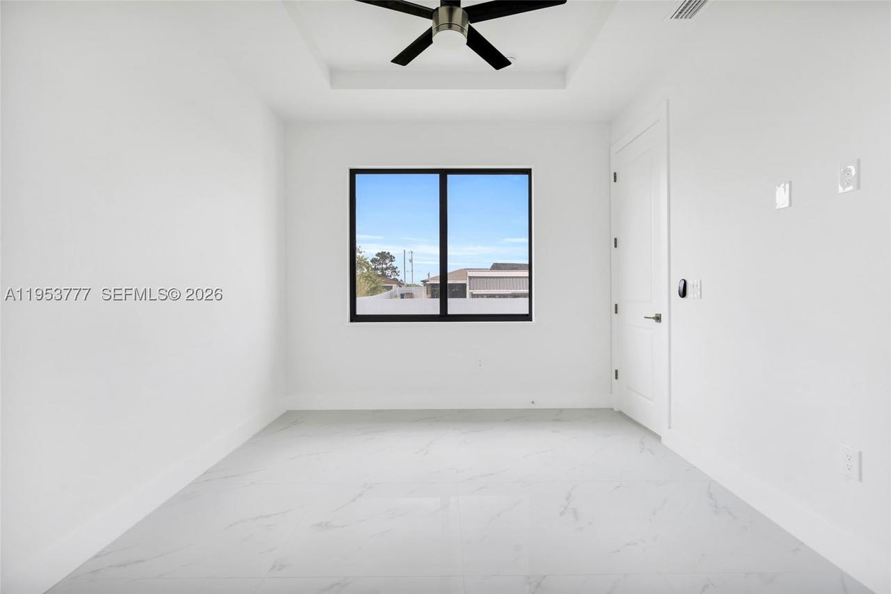 Real estate property located at 4115 20th ST SW, Lee, Lehigh Acres, Lehigh Acres, FL