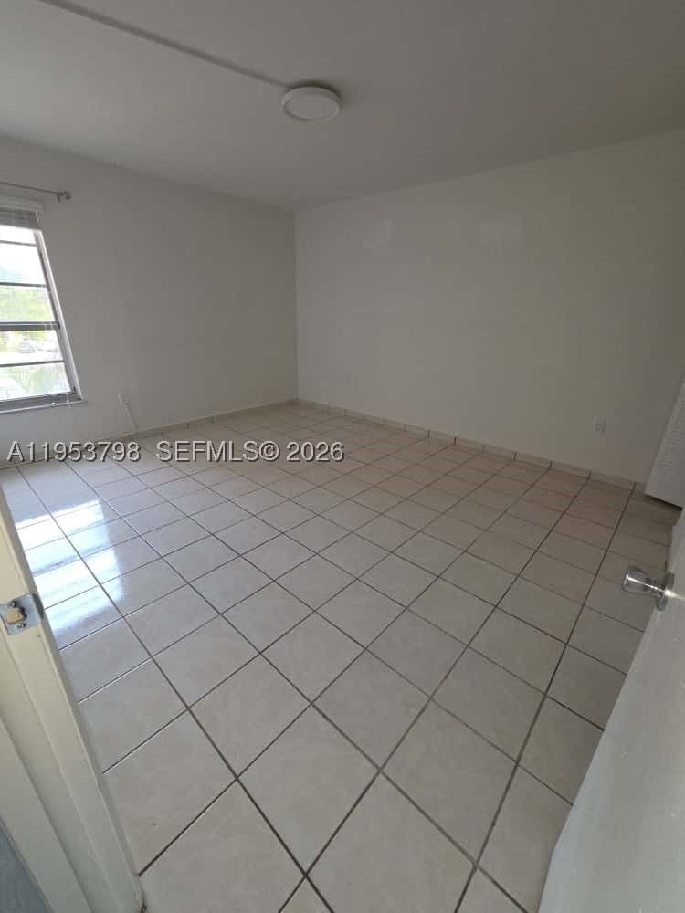 Real estate property located at 4717 7th St #304-10, Miami-dade, Sunset Villas No 3 Condo, Miami, FL