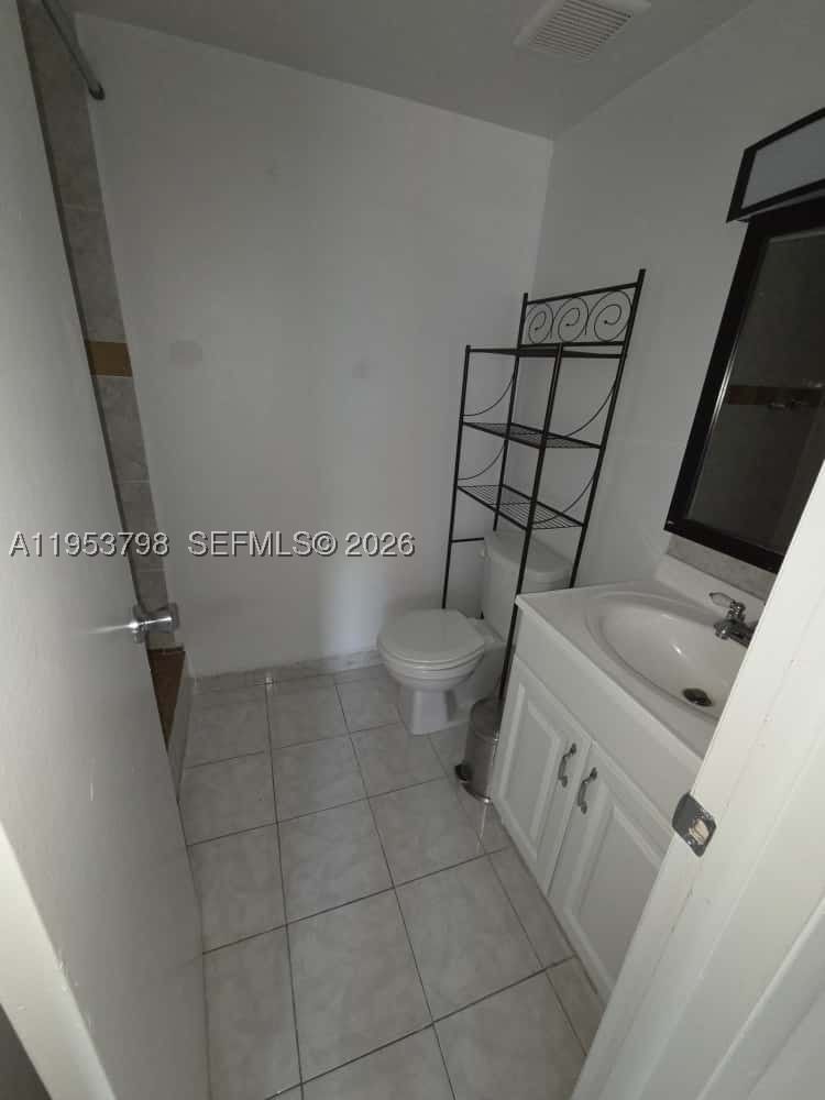 Real estate property located at 4717 7th St #304-10, Miami-dade, Sunset Villas No 3 Condo, Miami, FL