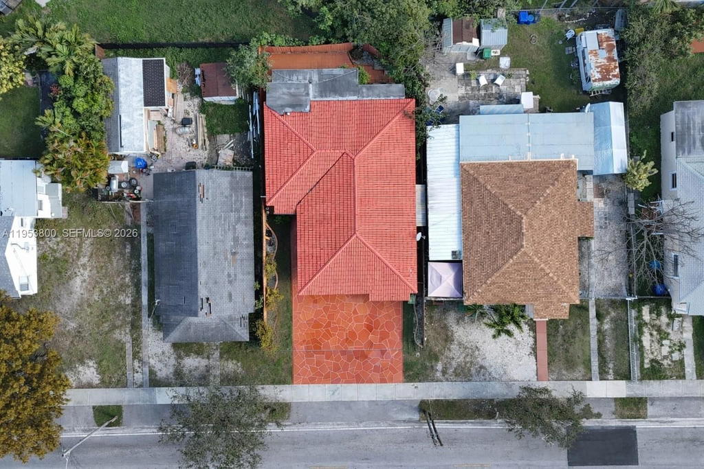 Real estate property located at 2615 32nd Ave, Miami-dade, The Pines, Miami, FL