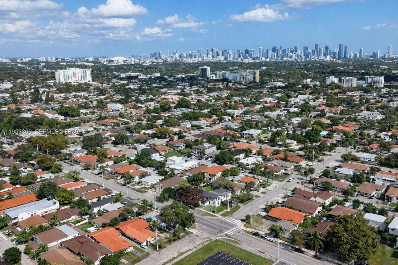 Real estate property located at 2615 32nd Ave, Miami-dade, The Pines, Miami, FL
