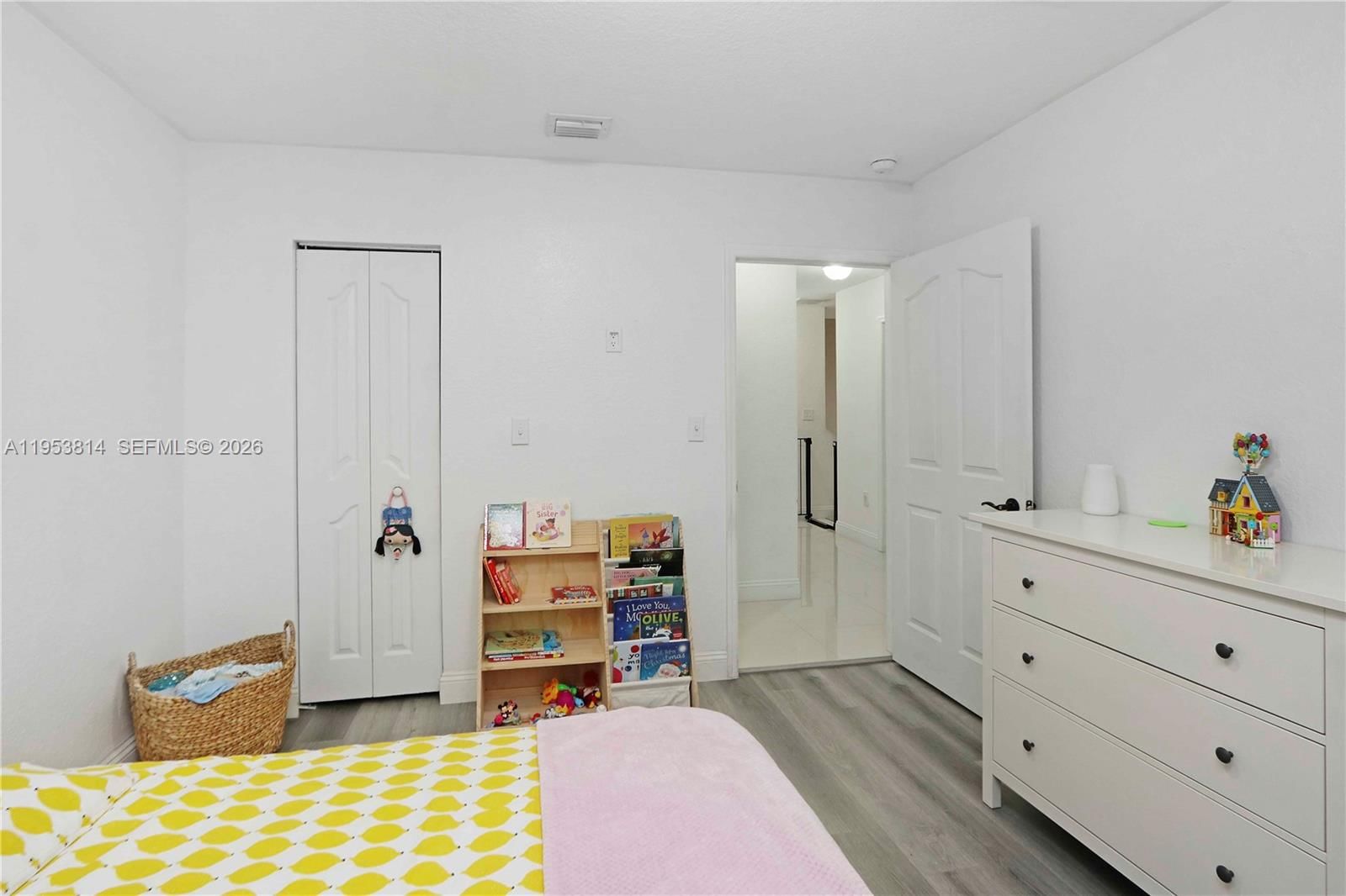 Real estate property located at 10921 88th Ter #1303, Miami-dade, Ibis Villas At Doral Cond, Doral, FL