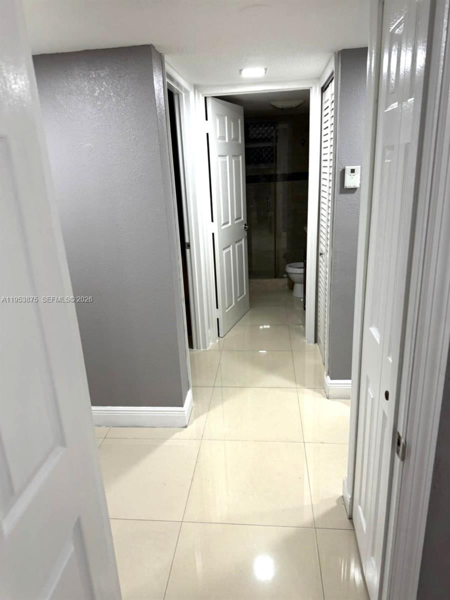 Real estate property located at 5461 24th Ave #25, Miami-dade, Las Villas Segovia Condo, Hialeah, FL