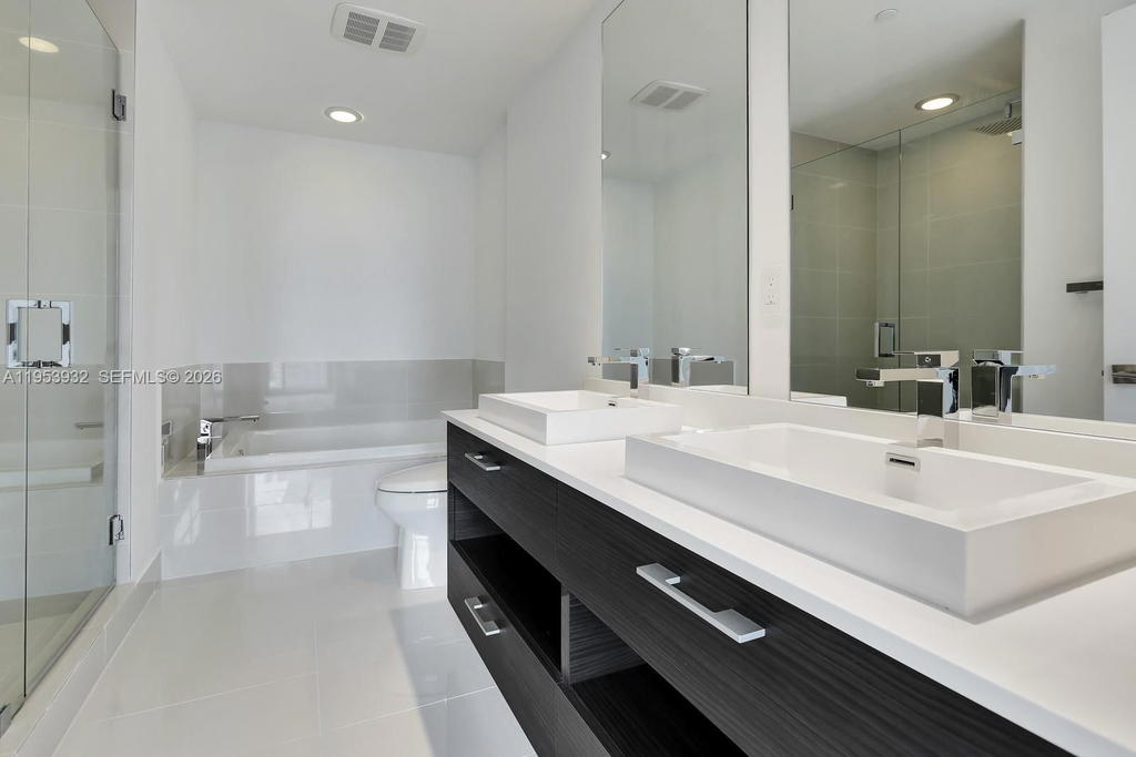 Real estate property located at 45 9th St #1806, Miami-dade, Brickell Heights East Con, Miami, FL
