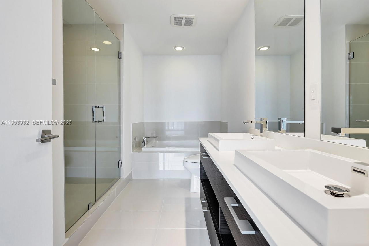 Real estate property located at 45 9th St #1806, Miami-dade, Brickell Heights East Con, Miami, FL
