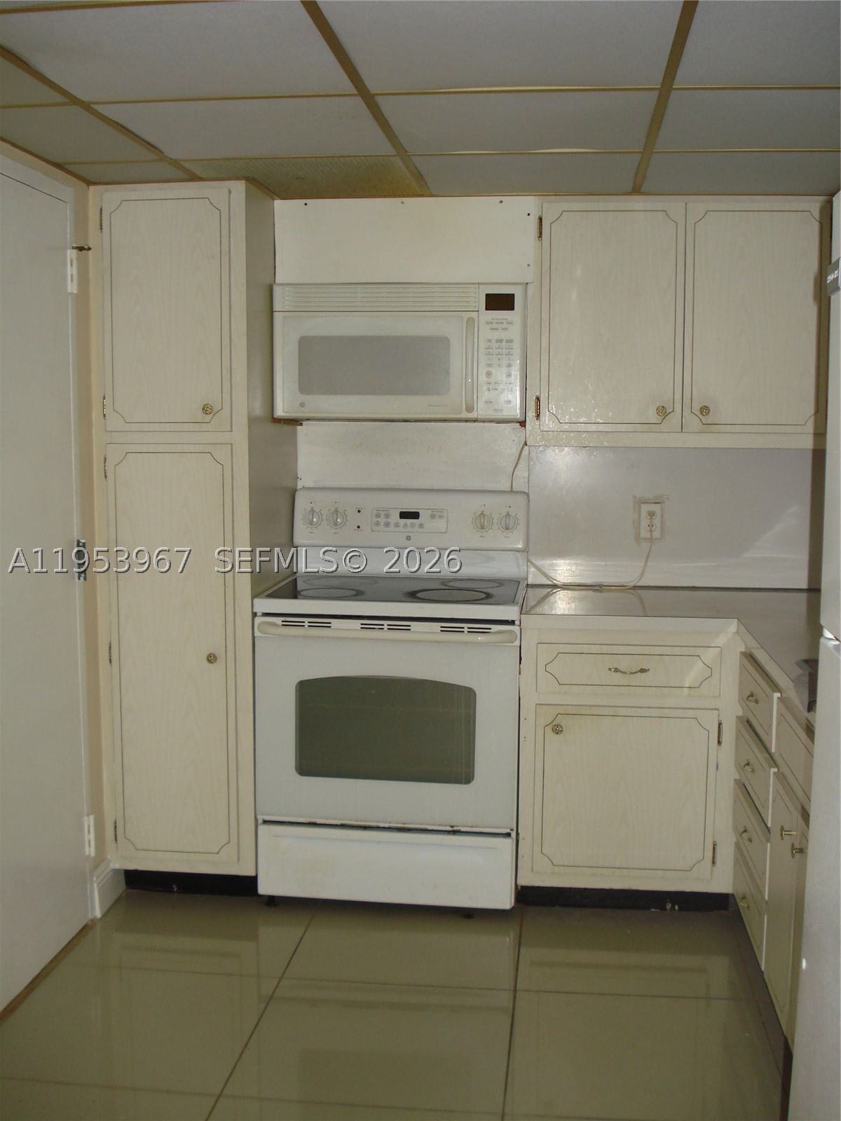 Real estate property located at 1965 Ocean Dr #10P, Broward, Hemispheres Condo, Hallandale Beach, FL