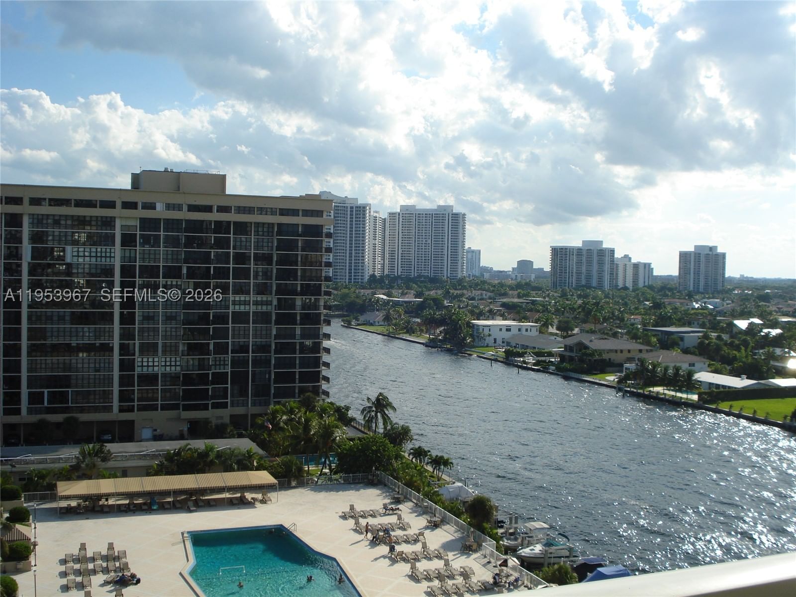 Real estate property located at 1965 Ocean Dr #10P, Broward, Hemispheres Condo, Hallandale Beach, FL