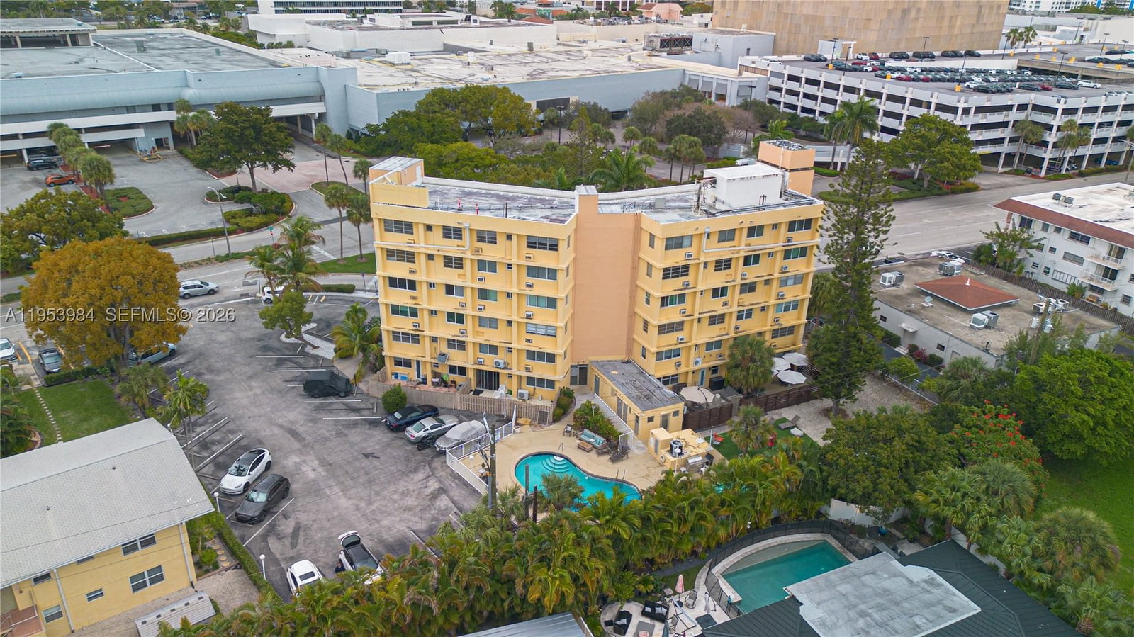 Real estate property located at 2400 9th St #201, Broward, Ocean Sunrise Co-op, Fort Lauderdale, FL