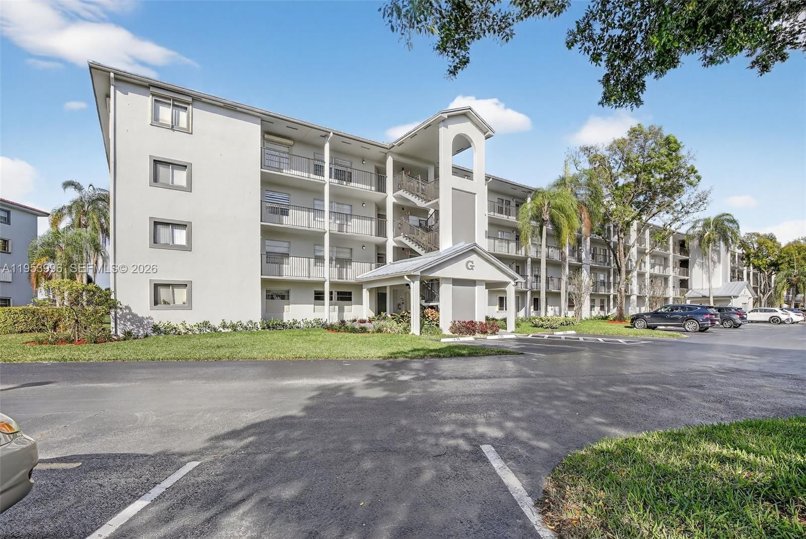 Real estate property located at 12601 13th St #411G, Broward, Cambridge At Century Vill, Pembroke Pines, FL