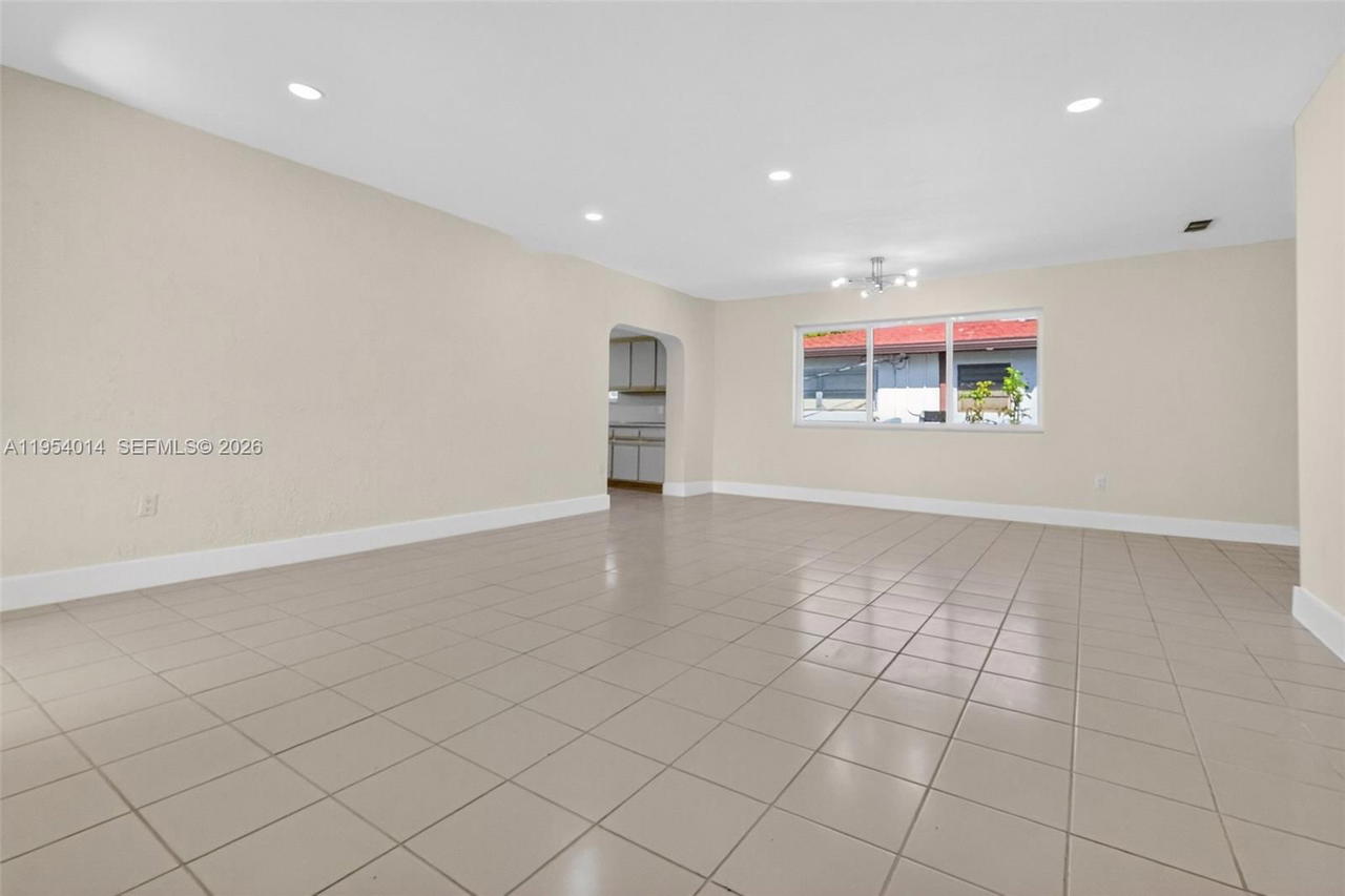 Real estate property located at 1721 Treasure Dr, Miami-dade, Treasure Island, North Bay Village, FL