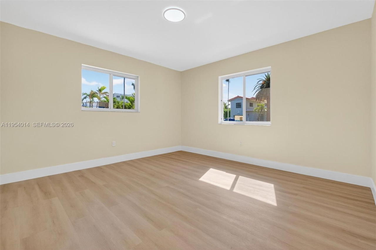 Real estate property located at 1721 Treasure Dr, Miami-dade, Treasure Island, North Bay Village, FL