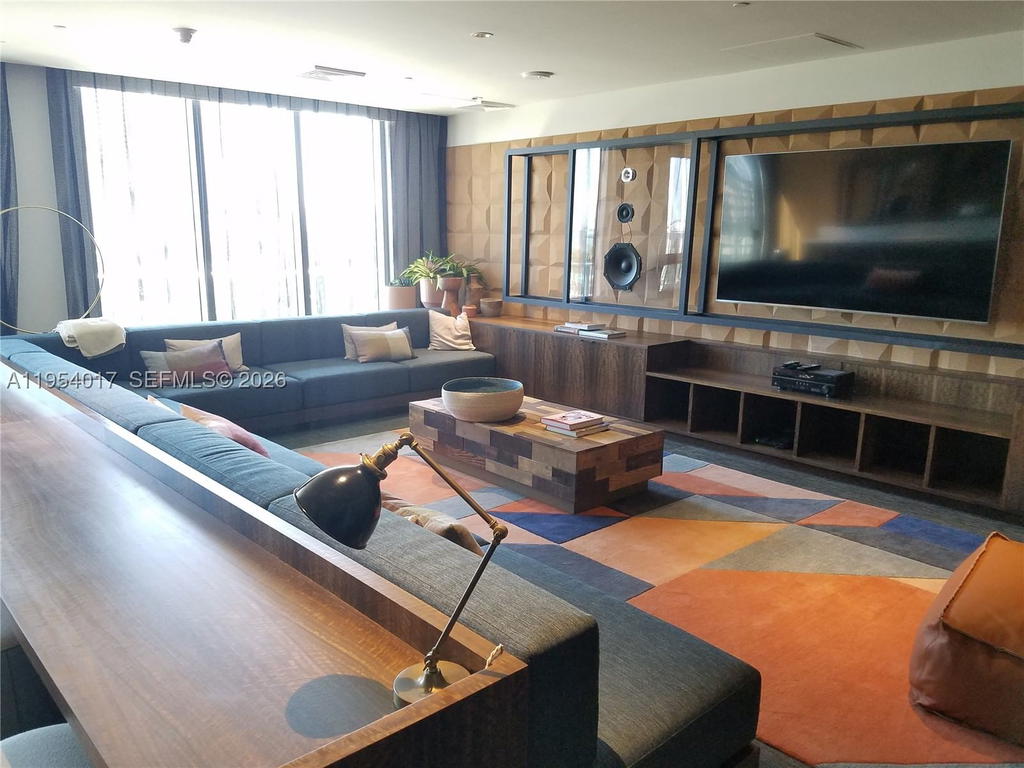 Real estate property located at 121 34th St #2110, Miami-dade, 3401 Midtown Condo, Miami, FL