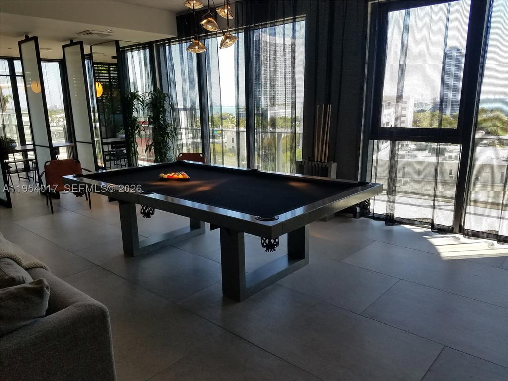Real estate property located at 121 34th St #2110, Miami-dade, 3401 Midtown Condo, Miami, FL