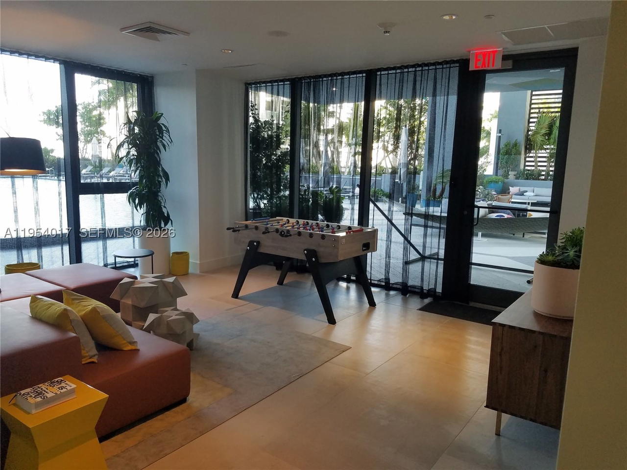 Real estate property located at 121 34th St #2110, Miami-dade, 3401 Midtown Condo, Miami, FL