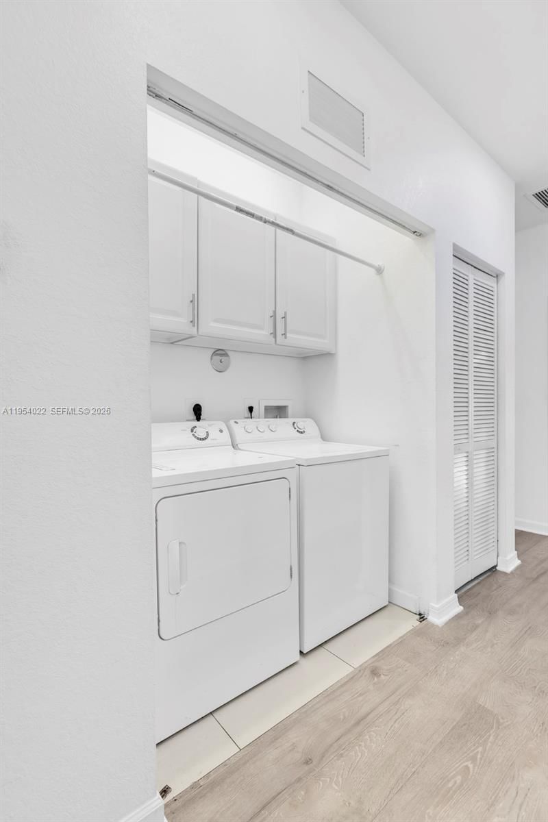 Real estate property located at 9860 88th St, Miami-dade, Doral Breeze, Doral, FL
