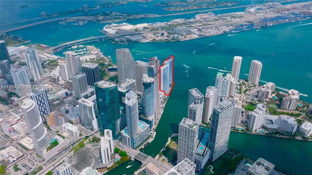 Real estate property located at 325 Biscayne Blvd LPH 17, Miami-dade, One Miami West Condo, Miami, FL