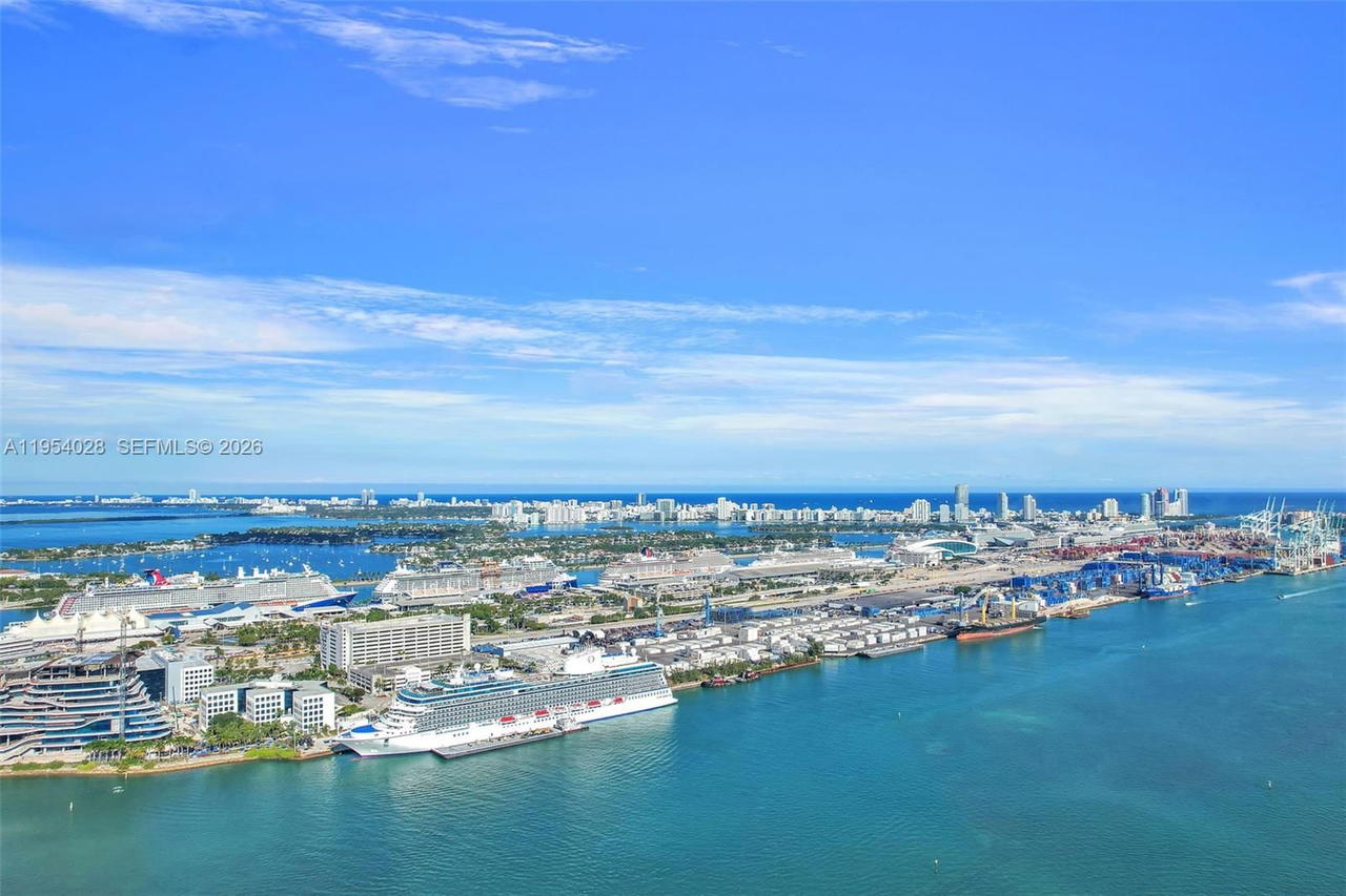 Real estate property located at 325 Biscayne Blvd LPH 17, Miami-dade, One Miami West Condo, Miami, FL