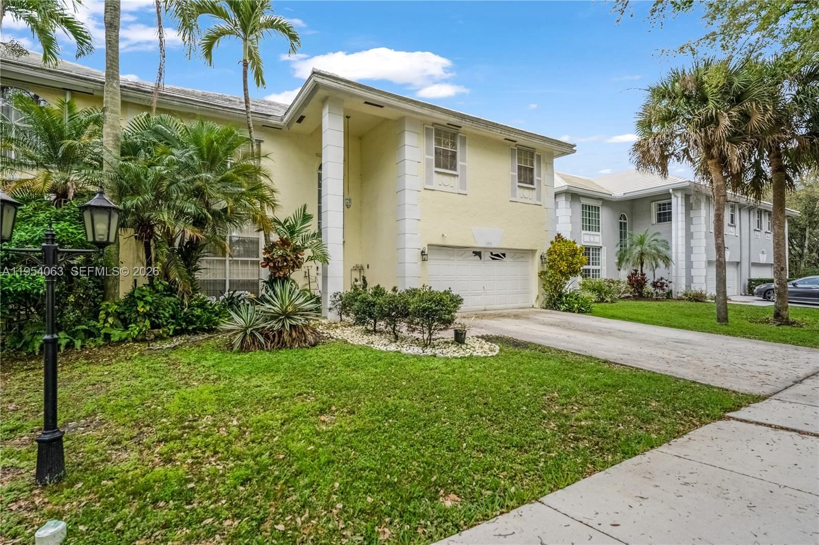 Real estate property located at 10356 Quito St, Broward, Embassy Lakes, Cooper City, FL