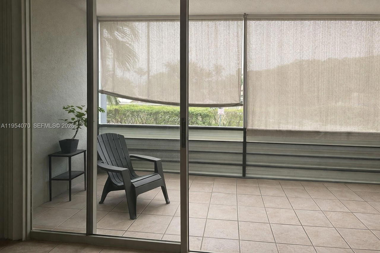 Real estate property located at 8758 12th St #206, Miami-dade, Galloway Gardens Condo, Miami, FL