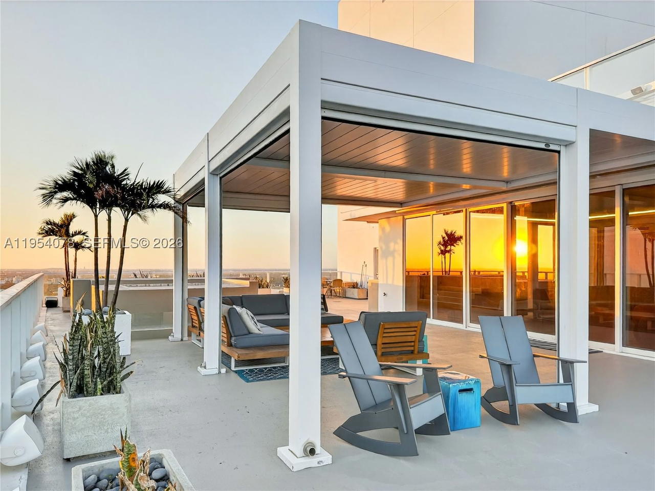 Real estate property located at 2020 Bayshore Dr PH-4104, Miami-dade, Paramount Bay Condo, Miami, FL