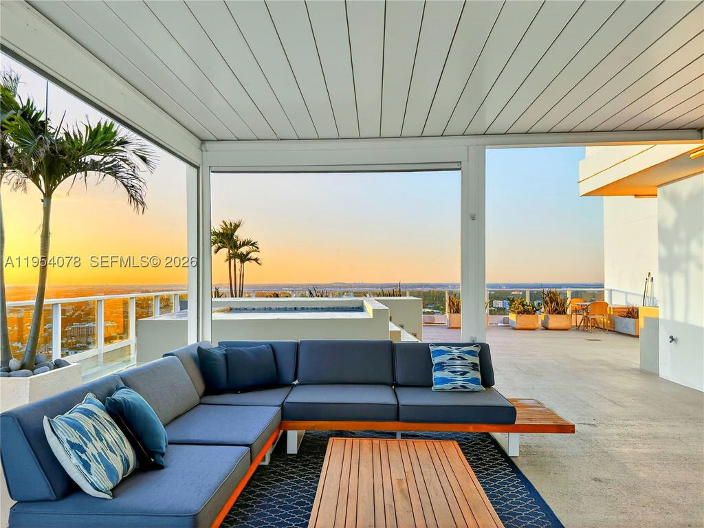 Real estate property located at 2020 Bayshore Dr PH-4104, Miami-dade, Paramount Bay Condo, Miami, FL